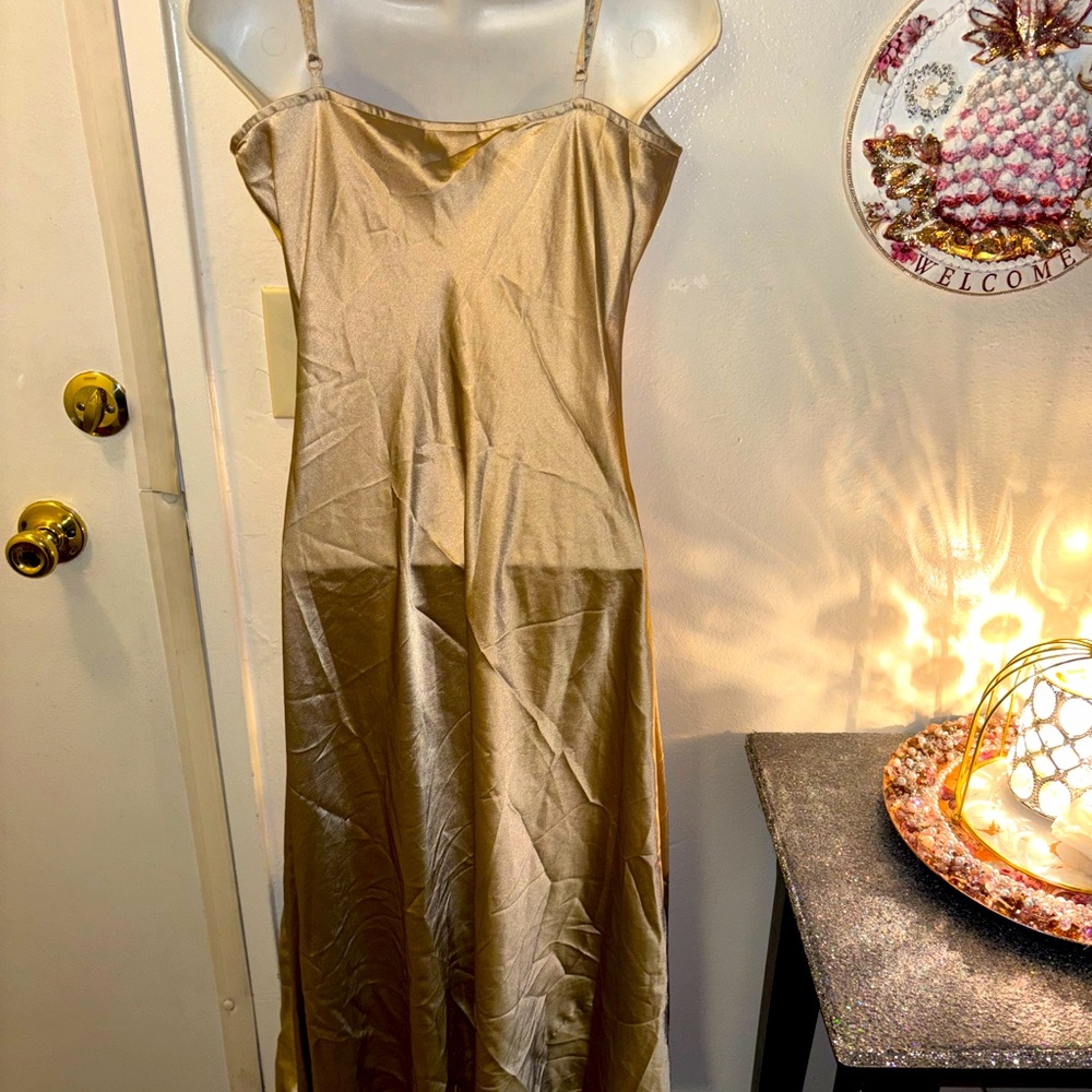 NEWPORT NEWS Gold satin long beaded sequins Slip nightgown lingerie NWTS size 6 - Picture 3 of 6